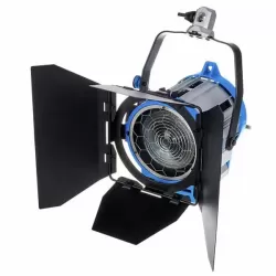 Arri 650 Plus Man Fresnel